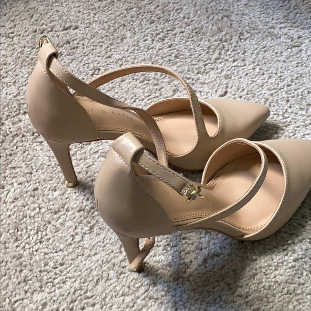 Kelly & Katie nude heels